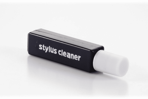 Analogis Stylus Cleaner pomaga utrzymać trwałość dobrego brzmienia igły gramofonowej. Preparat rozpuszcza i umożliwia usunięcie tłuszczu, smoły, kurzu zmniejszając tym samym tarcie igły o ściany rowka...