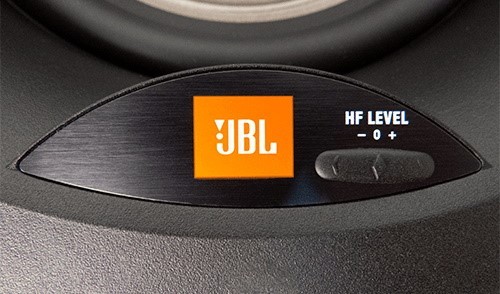 JBL STUDIO 2 6IC Dwudrożny okrągły głośnik instalacyjny 6,5\ z możliwością optymalizacji kierunku dźwięku