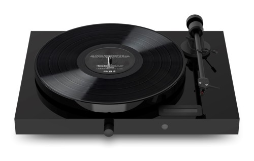 Pro-Ject JukeBox E1 + OM5e  Gramofon, System all-in-one / Plug and Play z Bluetooth, czarny piano 